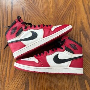 Air Jordan 1985 “Chicago” CUSTOMS